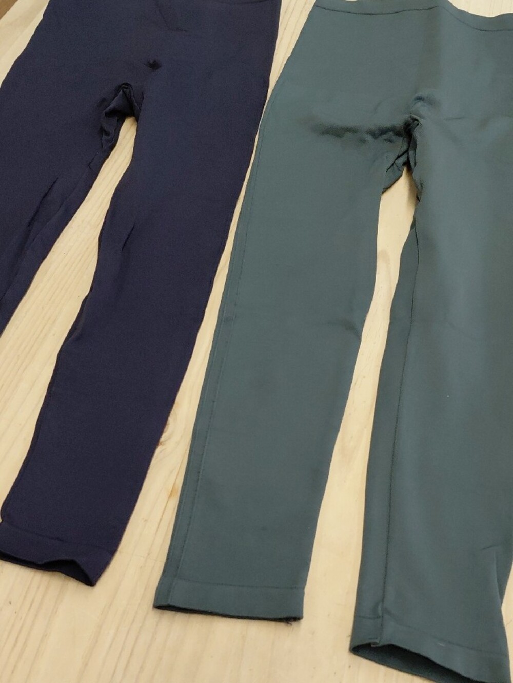 EMPETUA Shapermint  Athletic Pants in Navy Blue. And GRAY 2 PAIR - Size L - Picture 9 of 9